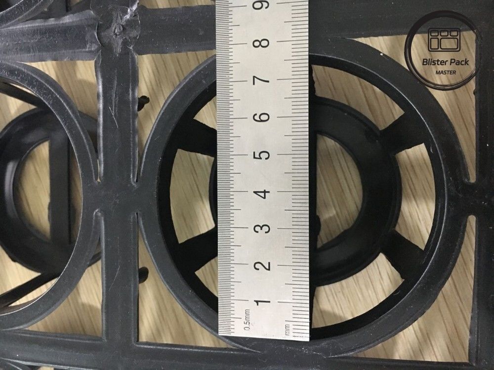 Piatto di fiori in plastica a 24 buchi, piatto di piante per vivaio resistente